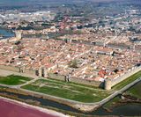 Aigues Mortes, een zwaar versterkte vestingstad uit de 13de eeuw